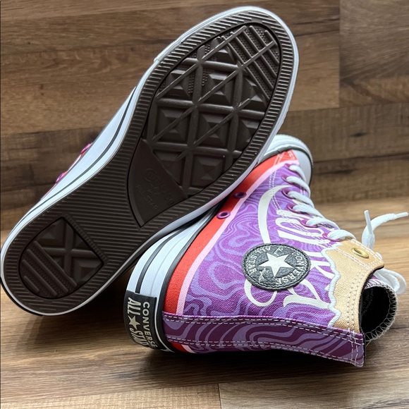 Converse Women's Purple and Red High-Tops - Picture 6 of 9